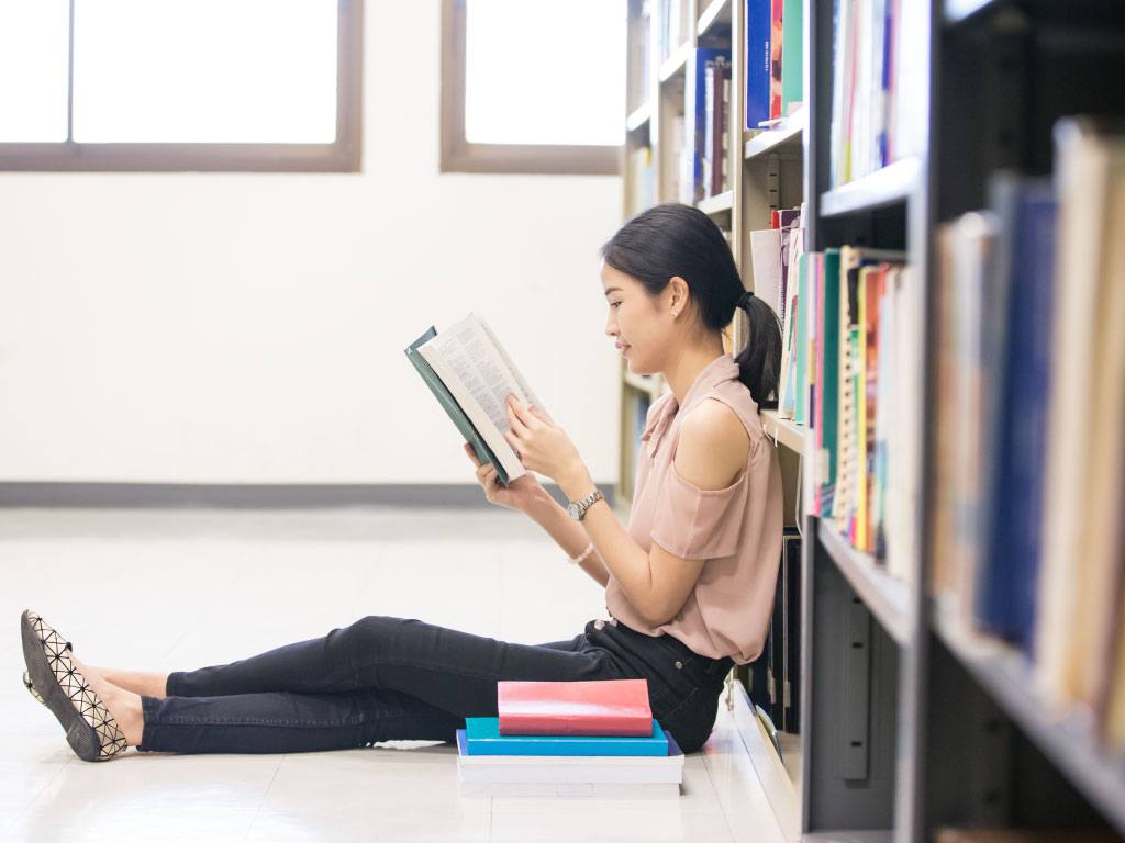 使用e多迷你倉自存倉服務存儲藏書的3大好處