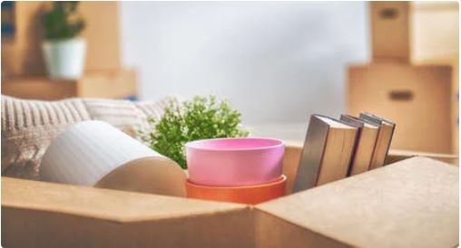 Choosing between warehouse and self-storage