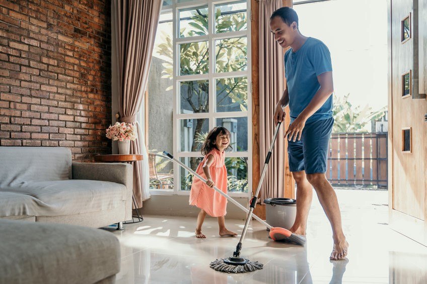 How to get your kids involved in decluttering your home