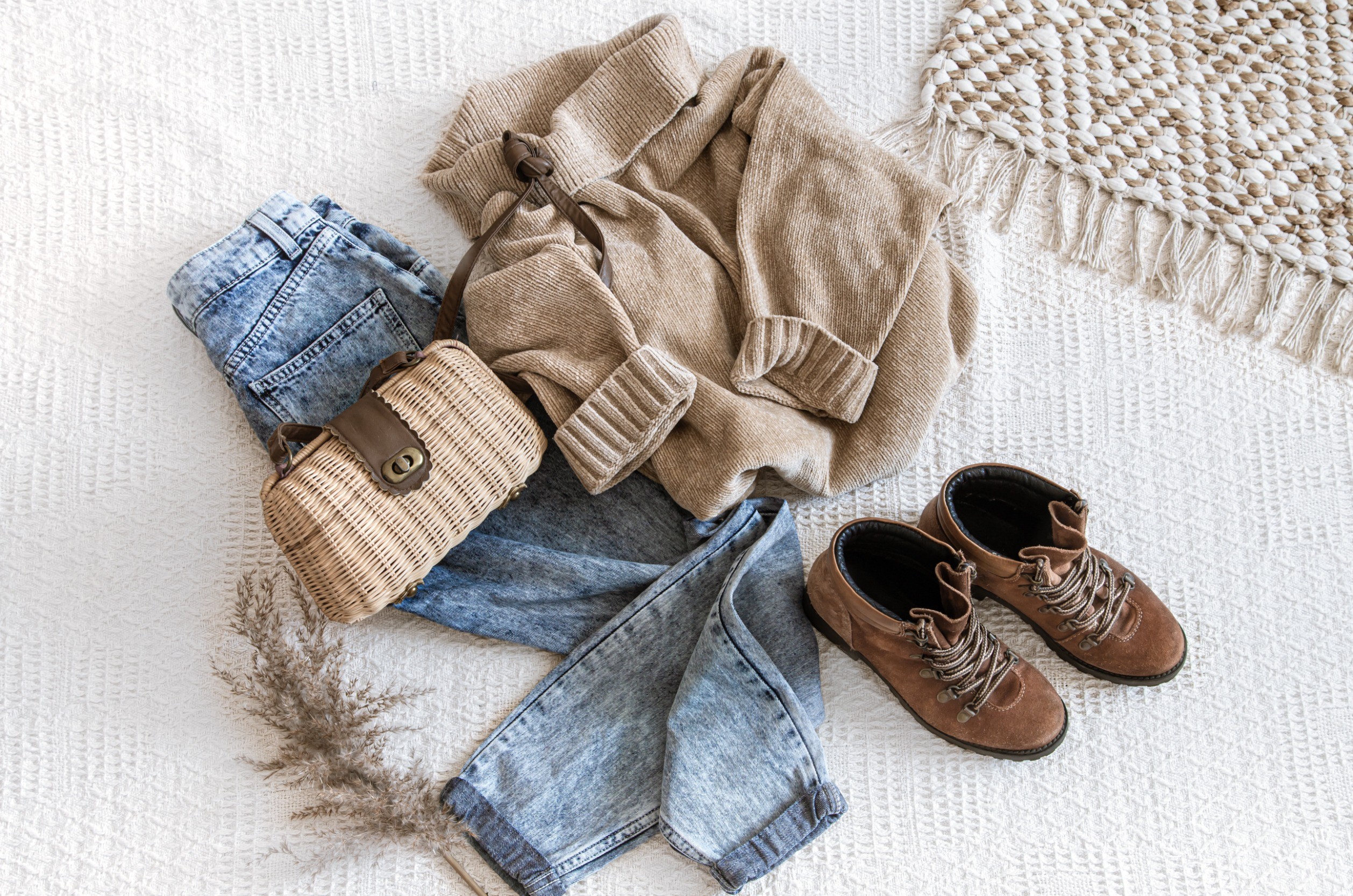 Smart Solutions for Storing Seasonal Clothing