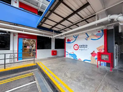 Best of Both Worlds: Office & Storage with Amenities Nearby