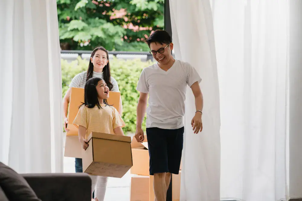 Who Really Rents Cheap Storage Space in Singapore? Everyday Cases from Homeowners to Hobbyists